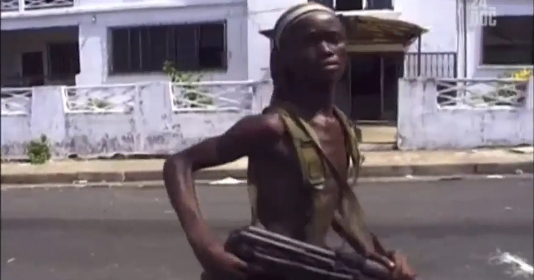 Подросток во время гражданской войны в Либерии